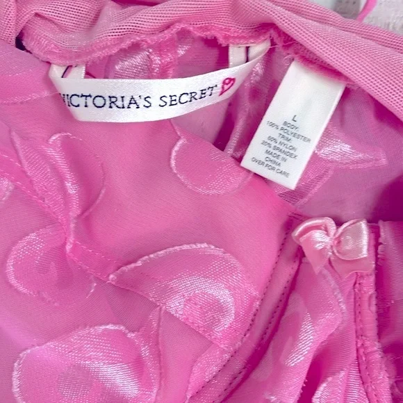 Victoria’s Secret Vintage Pink Hearts Gown Miracle Underwire/Push-up Bra Front - Picture 9 of 10